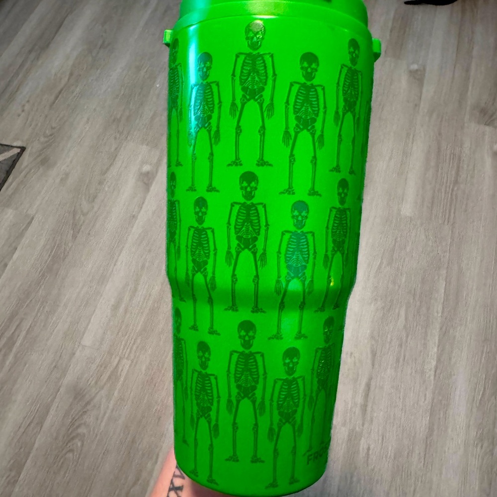Frost Buddy Shake My Bones To-Go Buddy 32oz GLOW Tumbler Multi-Use NIB NWT - Picture 4 of 16